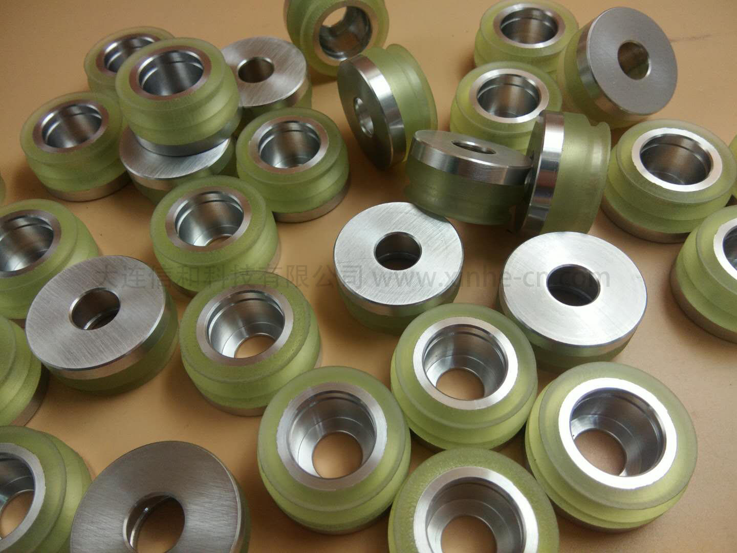 聚氨酯+A6061 滾輪